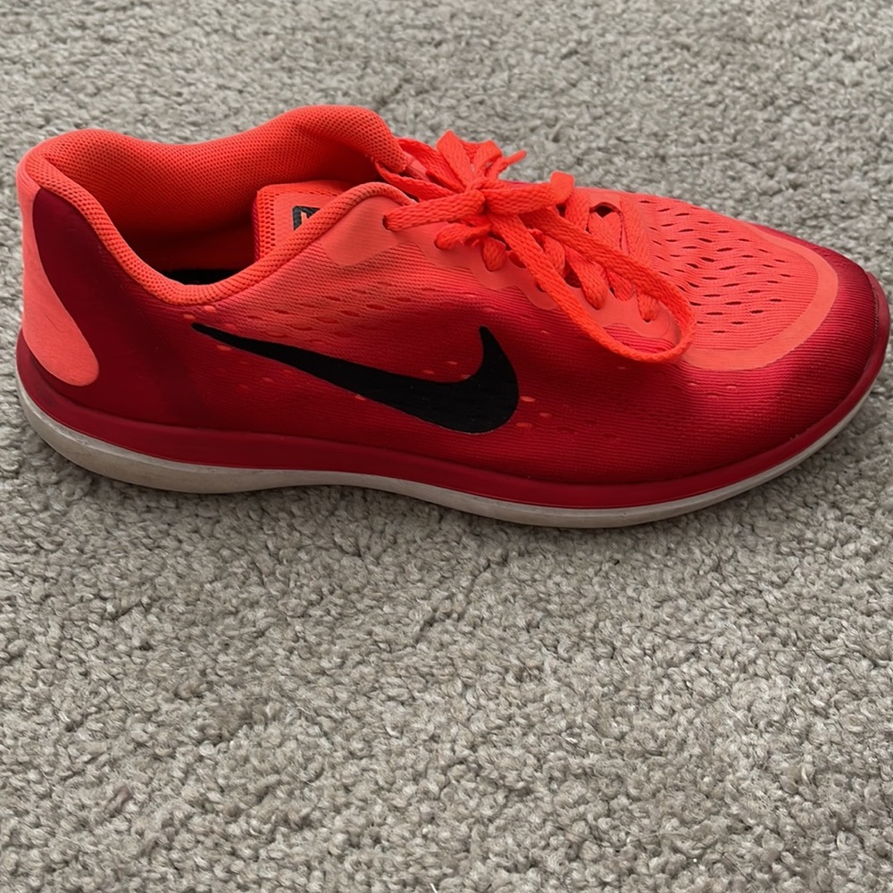 Nike Sneakers - Picture 4 of 5